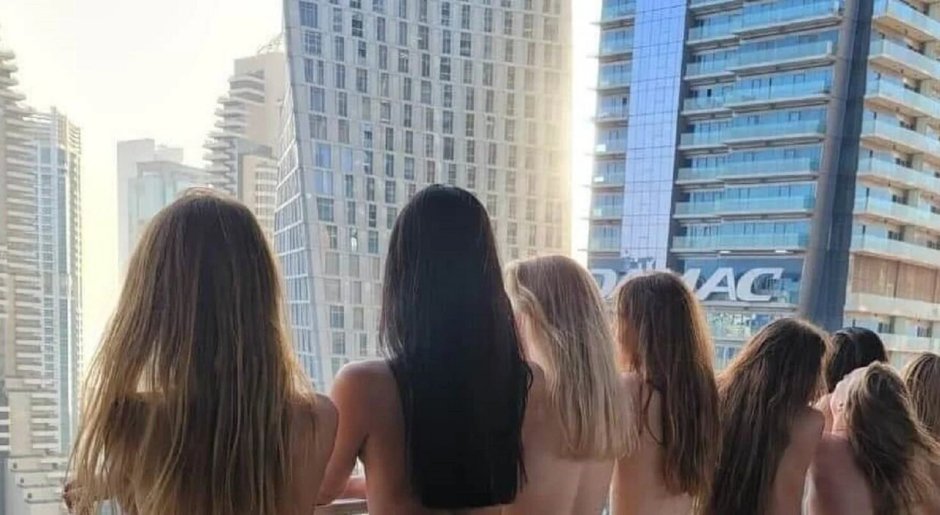 Naked photo shoot in Dubai