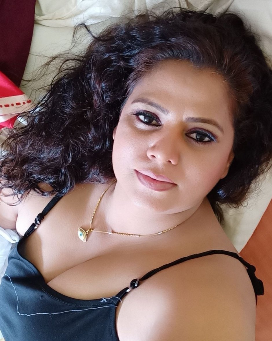Desi Thight