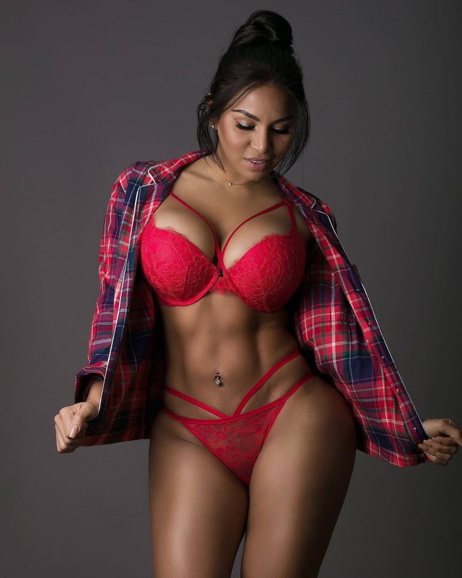 Dolly Castro +18