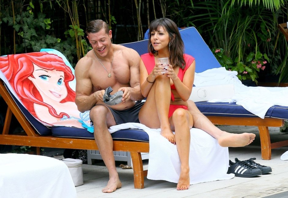 Roxanne Pallett and Jason Carrion