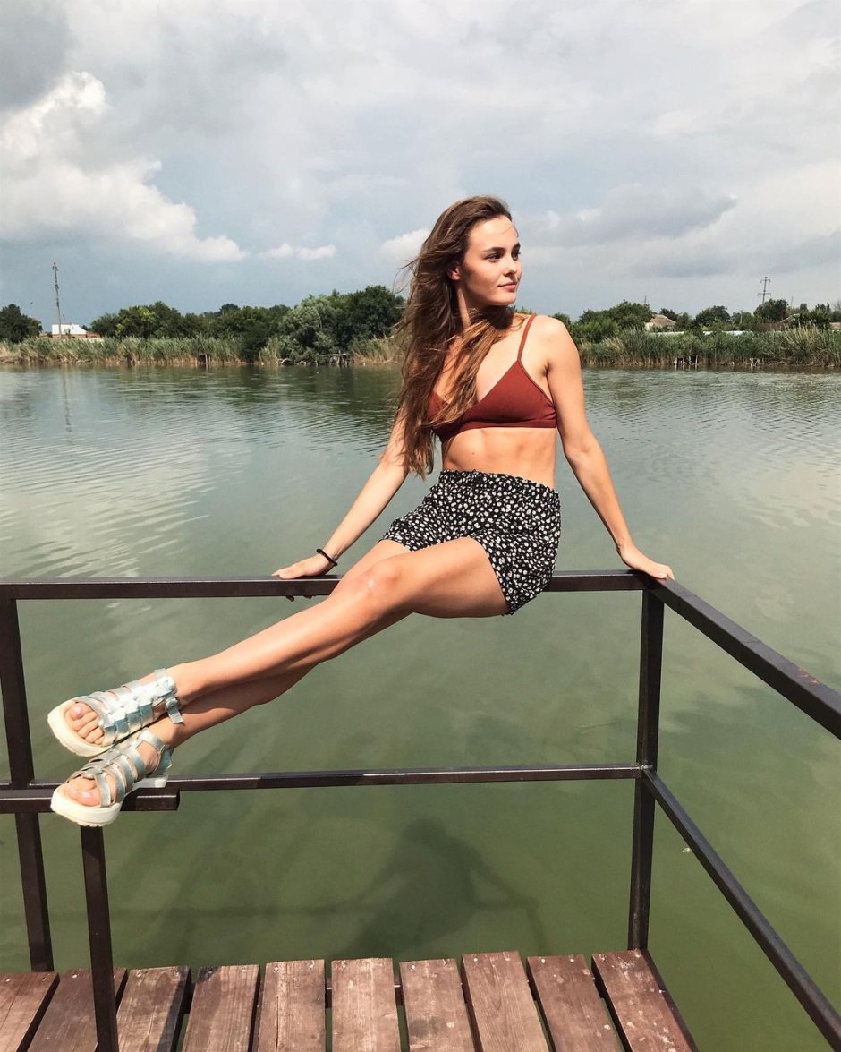 Angelina Strechin is hot