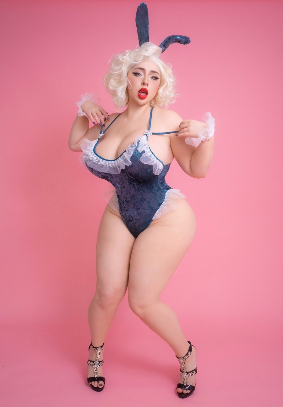Luni Tunz Lola Banny +18 Naked