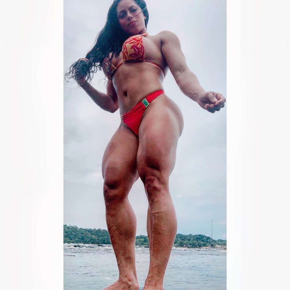 Gabriella Alves actress