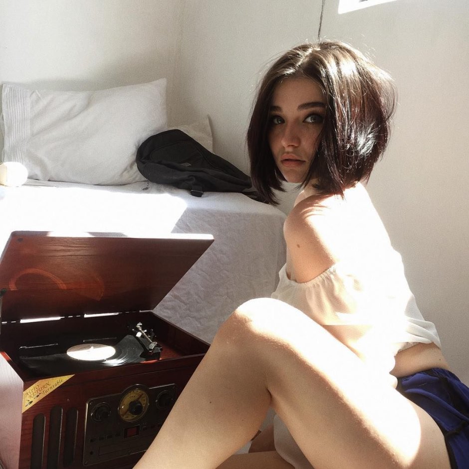 Michelle Alves +18