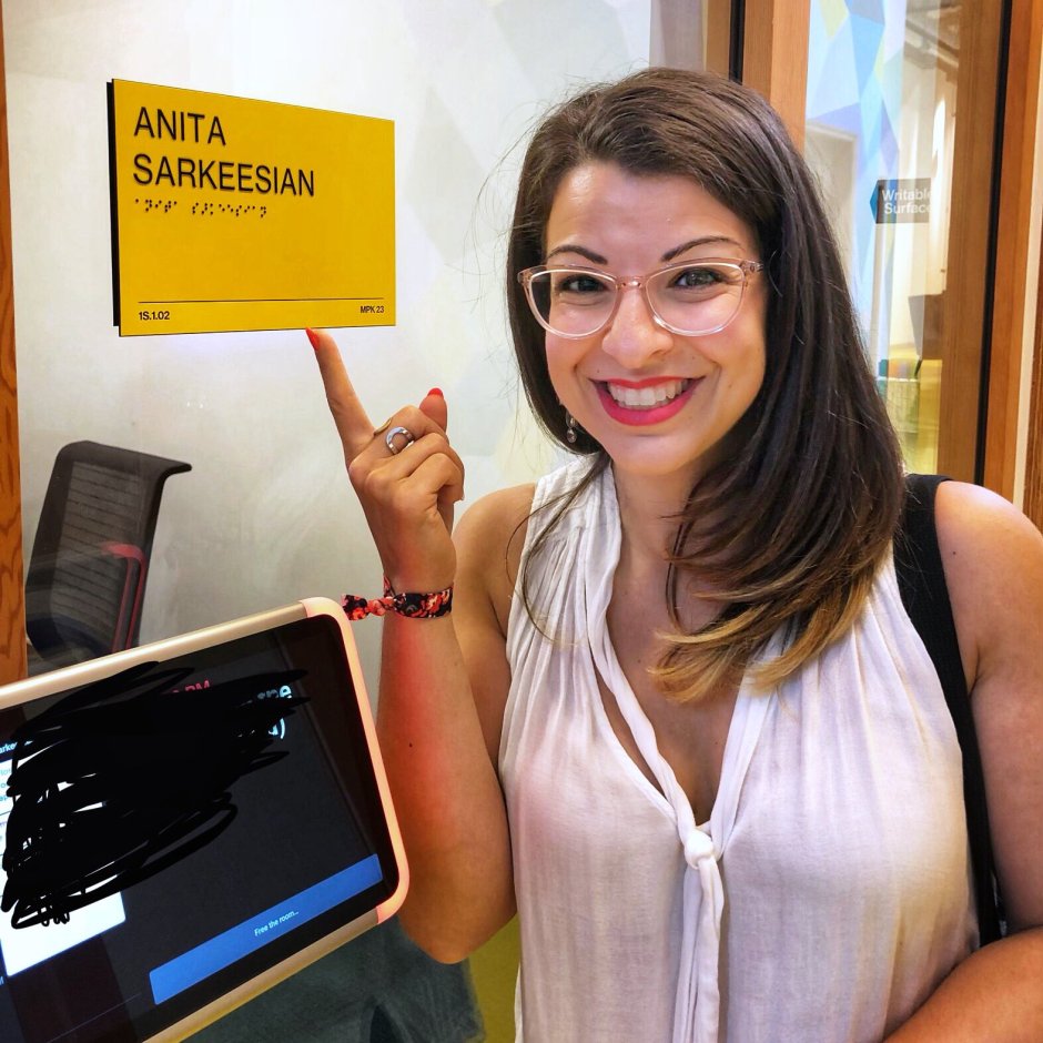 Anita Sarkeesian Hot