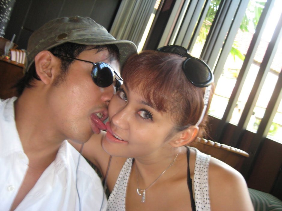 Anita hara ciuman