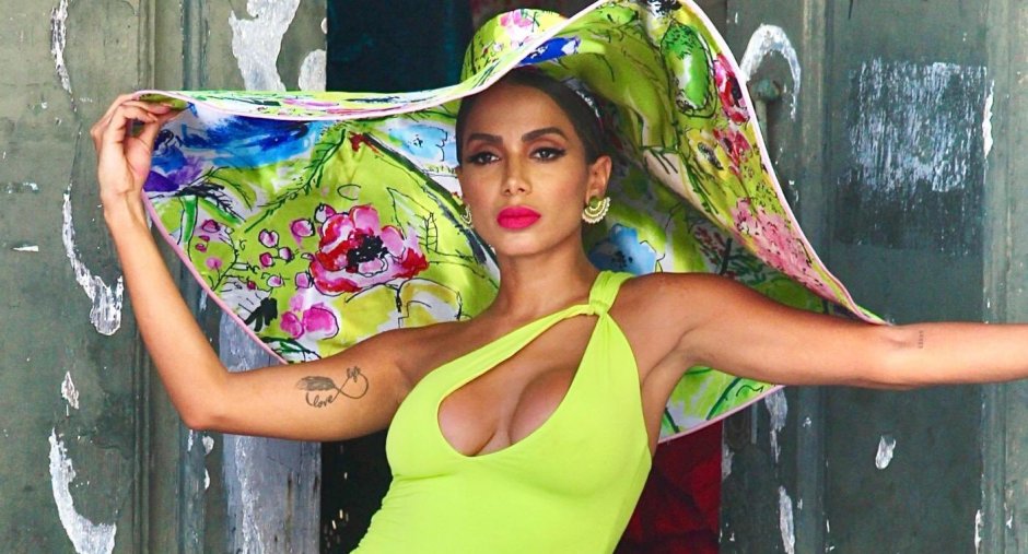 Anitta singer Brazil naked
