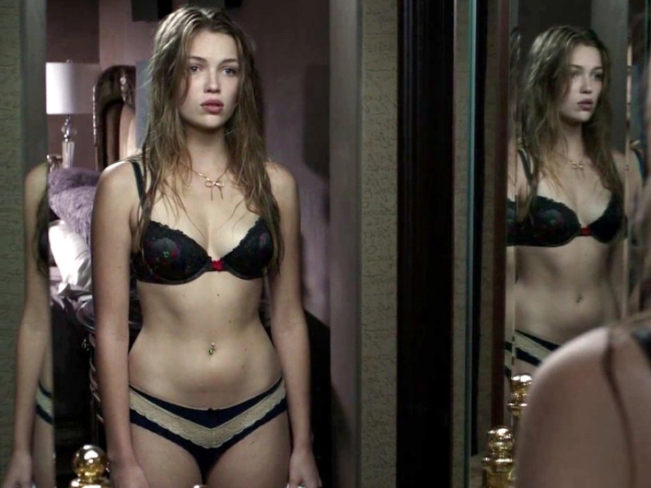 Casey Labou Banshee Scene