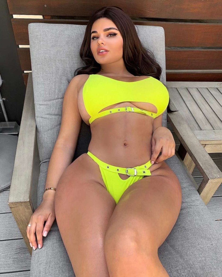 Anastasia Kvitko in bikini