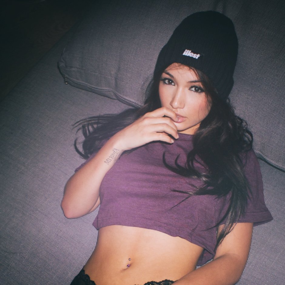 Misa Kampo Hot