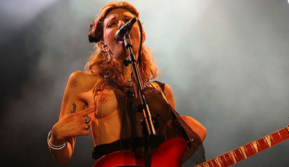 Intimate pictures of the singer Rihanna