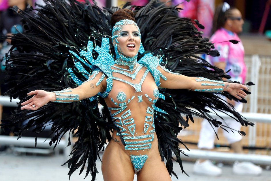 Andrea Martins Brazili Carnival