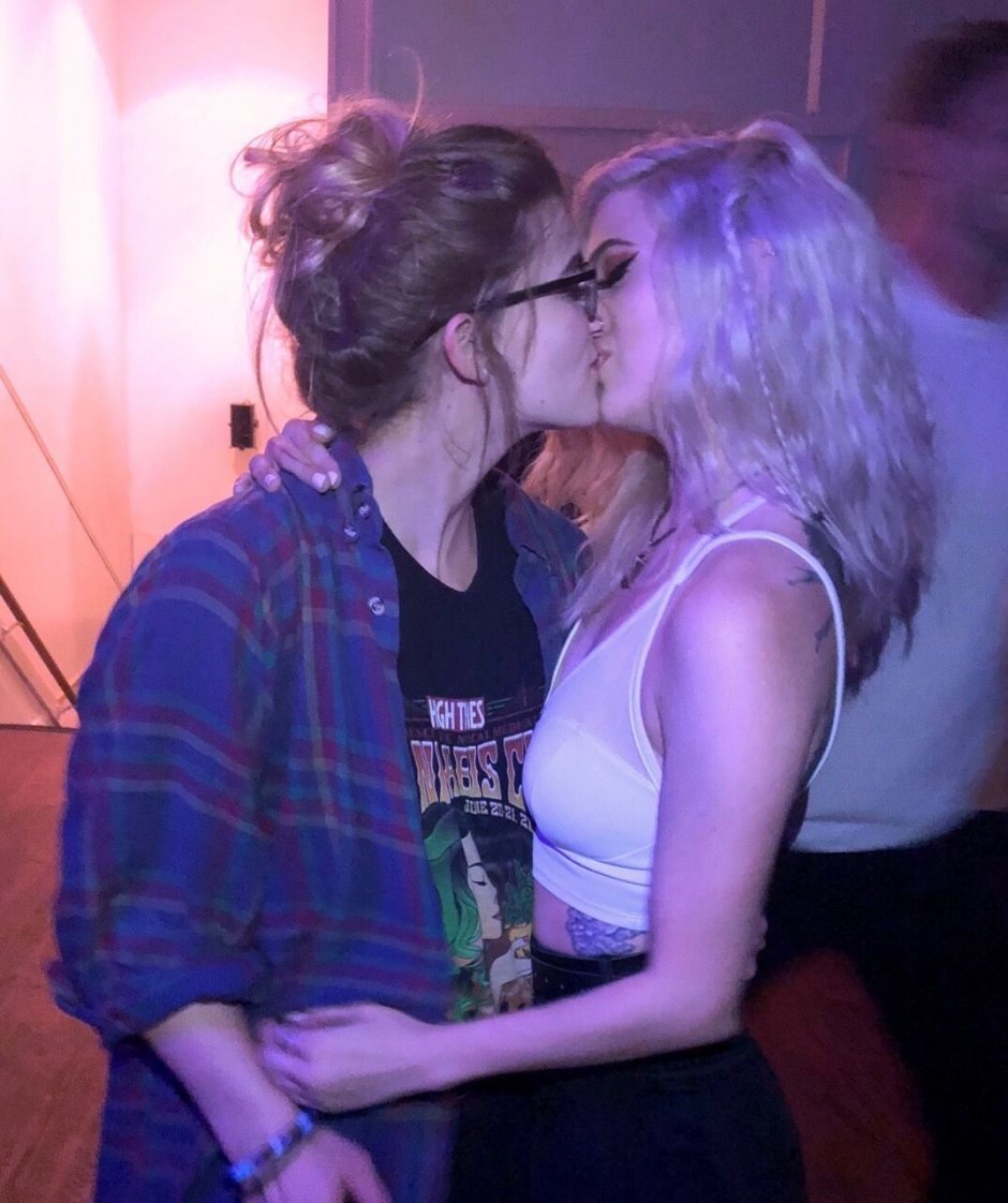 Old lesbian couples