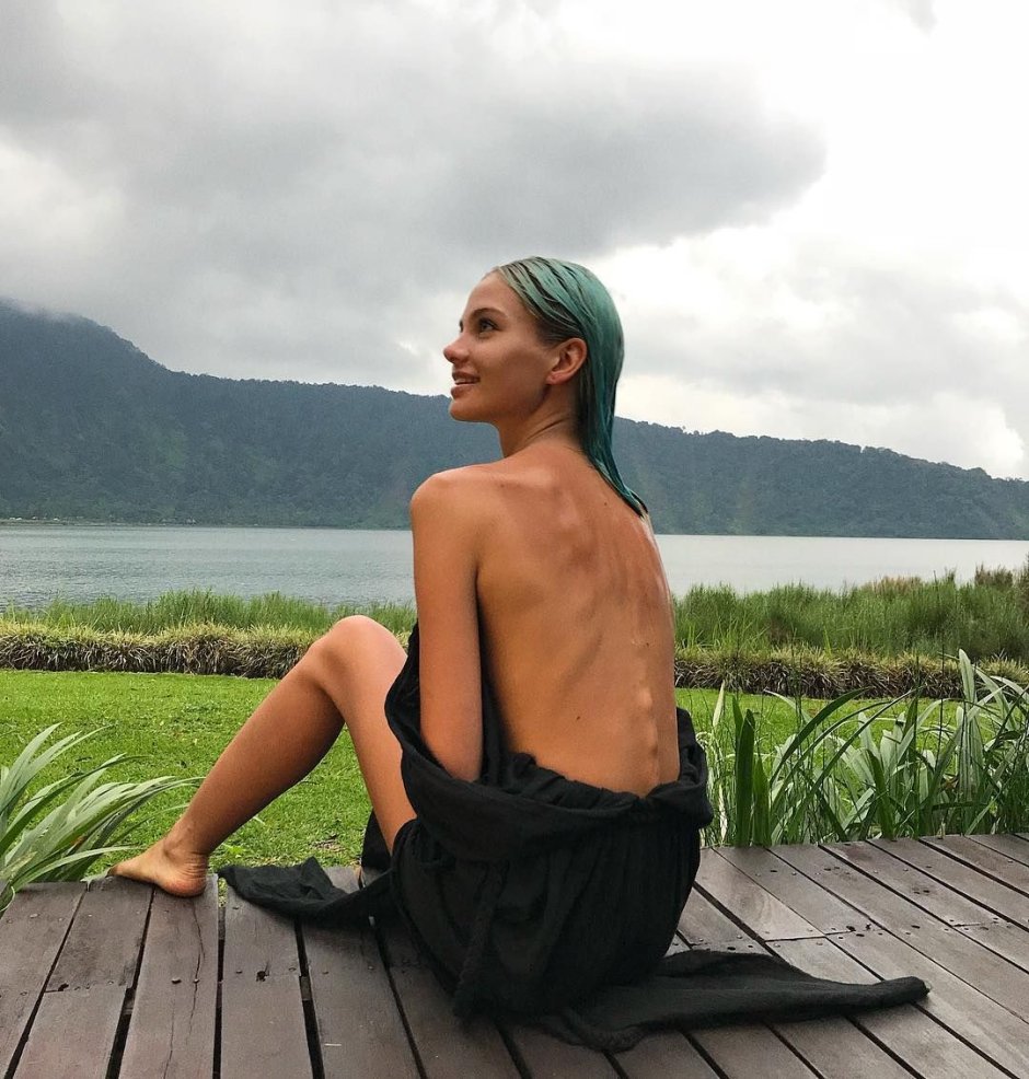 Alesa Kafelnikova Bali