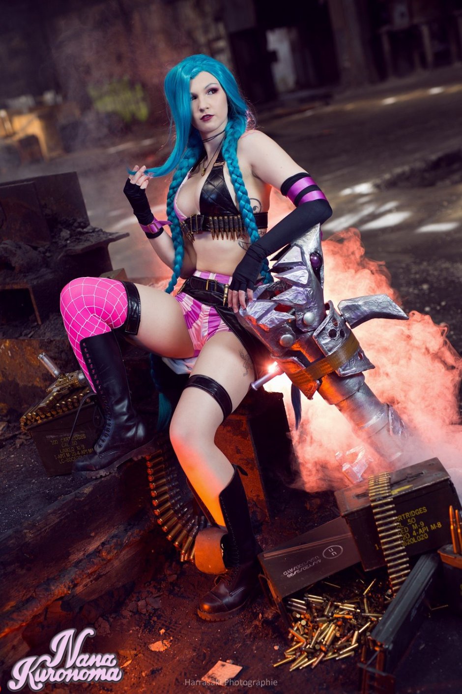 Cosplayer: nana kuronoma naked