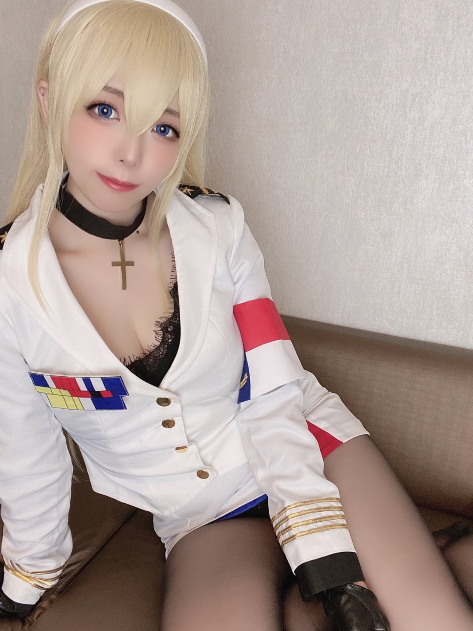 Nana Kuronoma Dekolte
