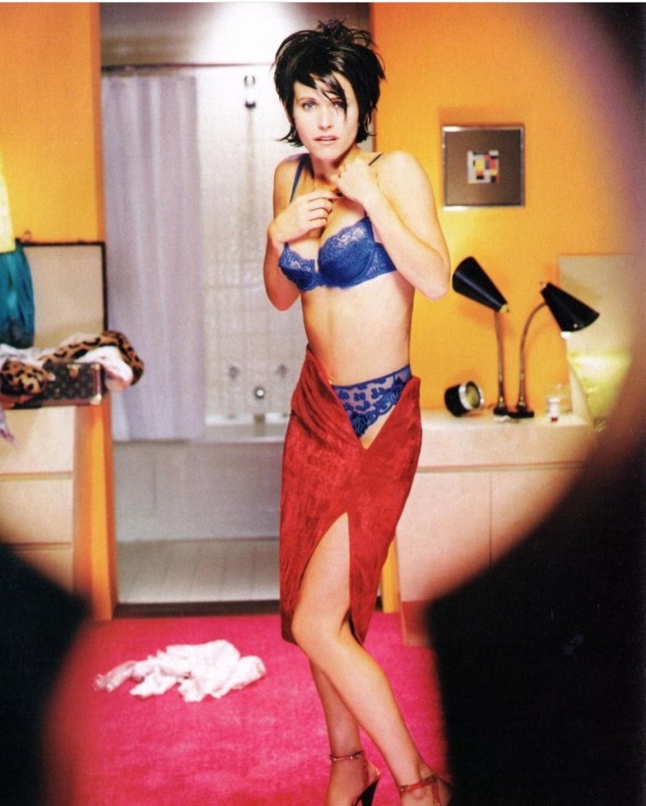 Magazine cover where Courtney Cox is the most beautiful woman
