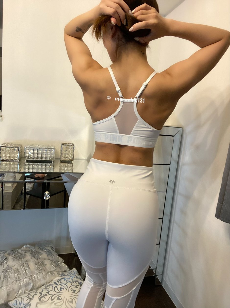 Merunyaa Feet