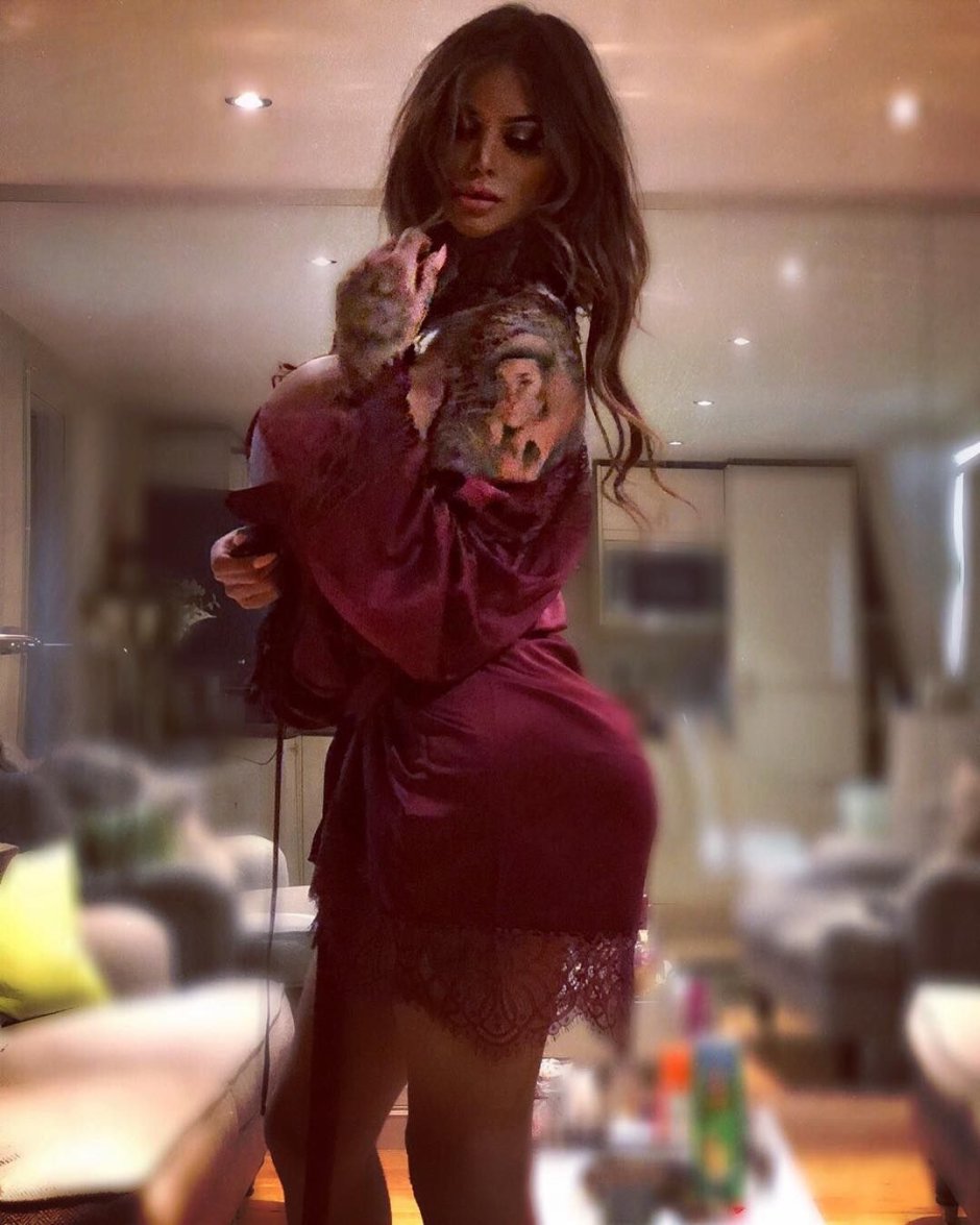 Nicky Valentina Rose