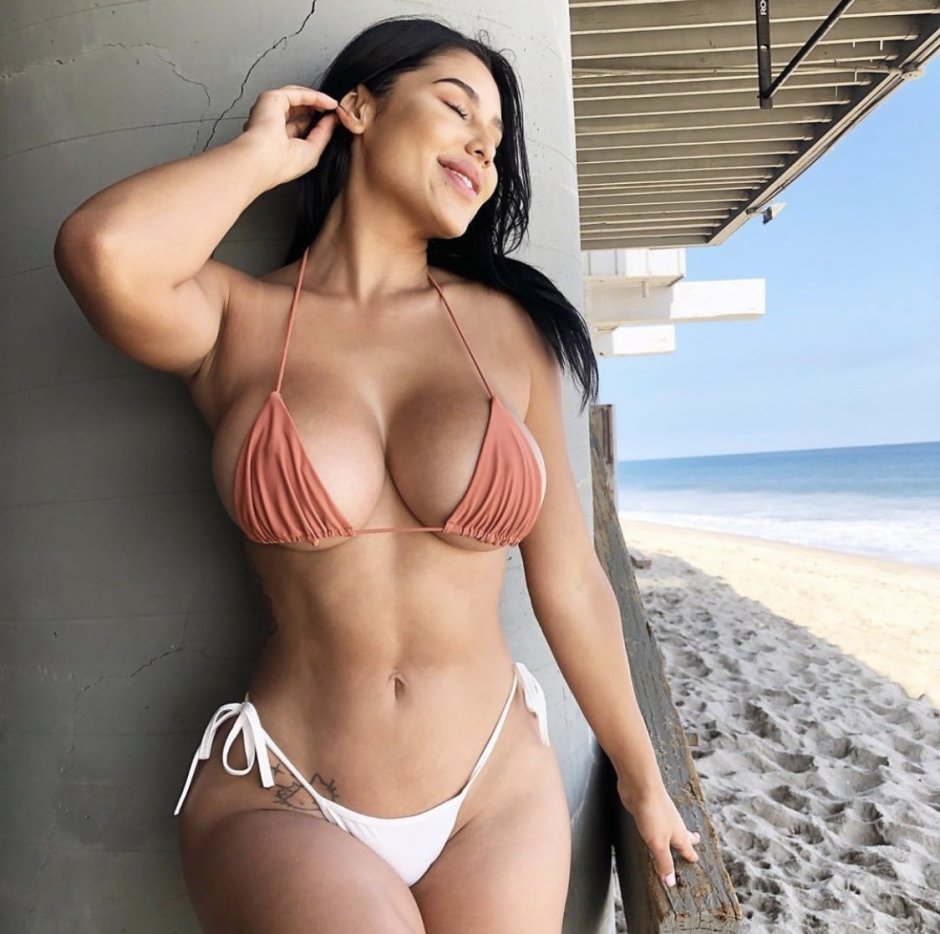 Model Julia Vitória Mayer