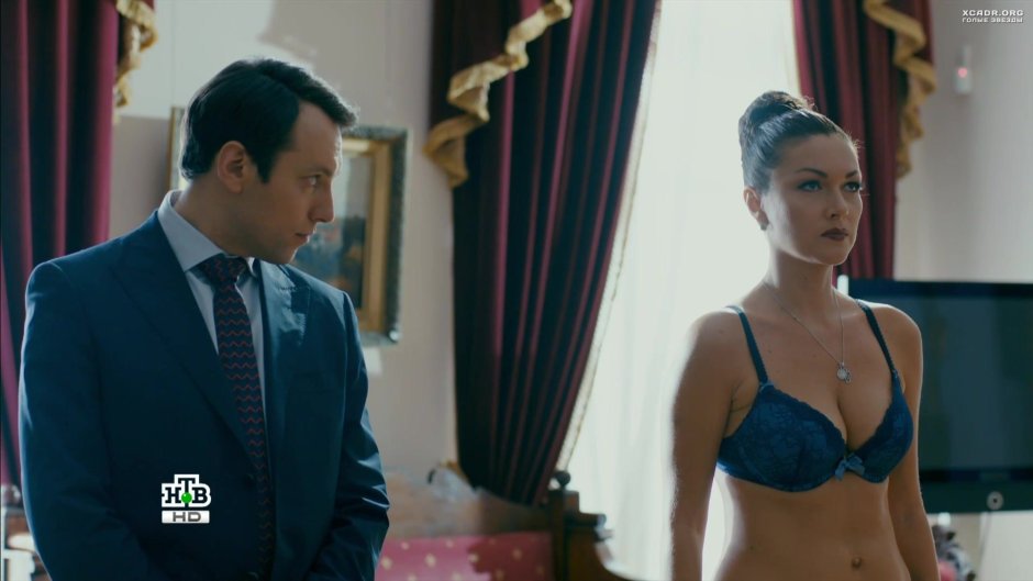 Julia Takshin in the series Balabol
