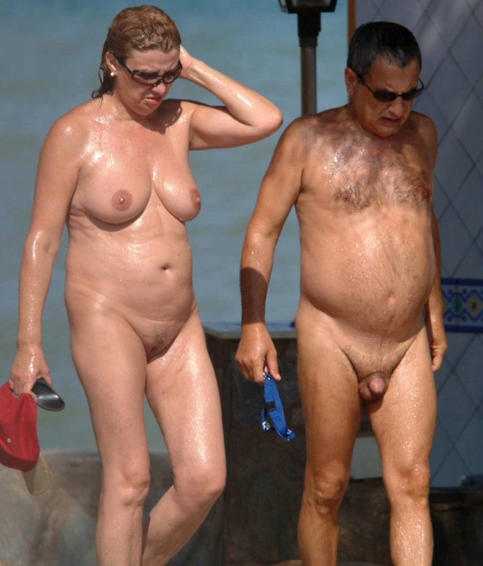 Mature nudists with men