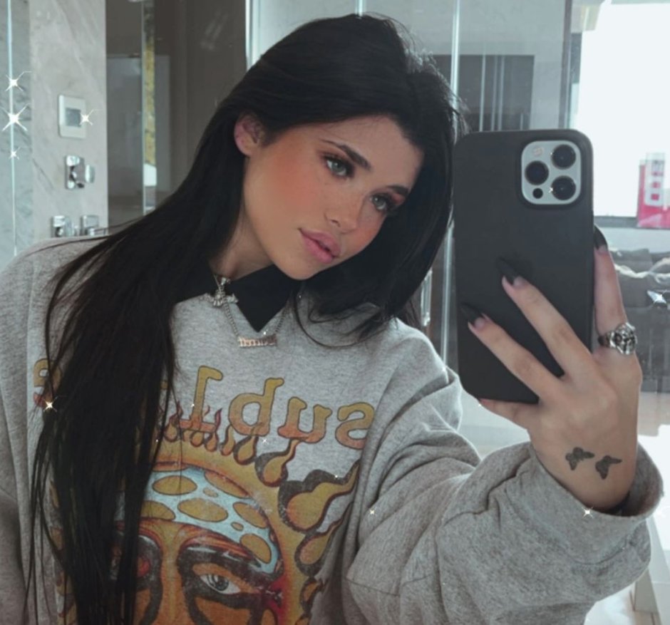 Nessa Lewis