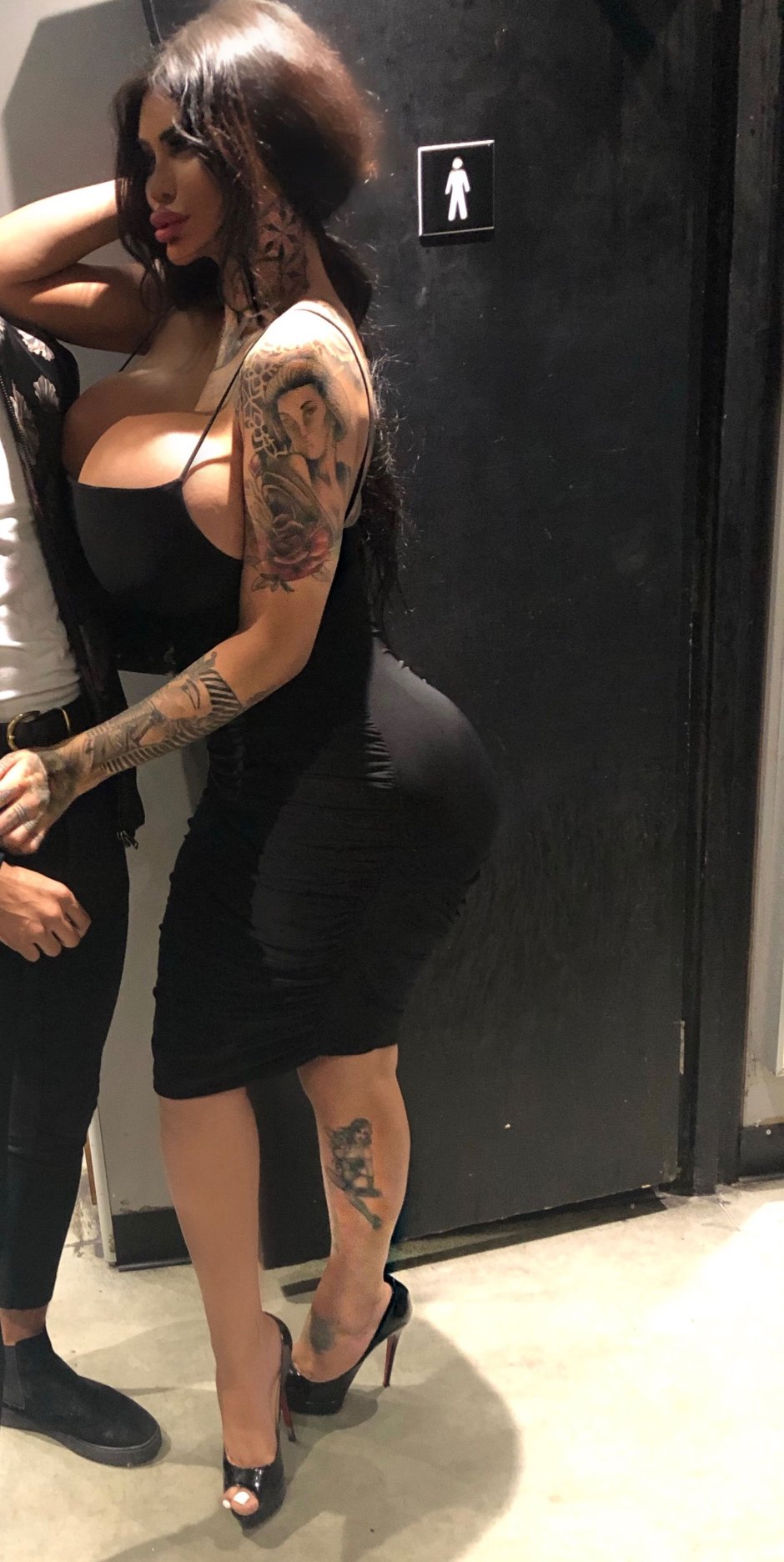 Nicky Valentina Rose (Nicki Valentina Rose)