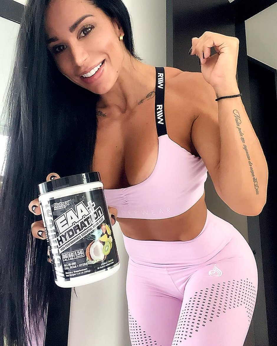 Anna Kozar Fitness Model +18