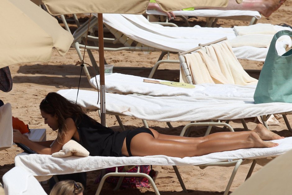 Jessica Alba Bosik