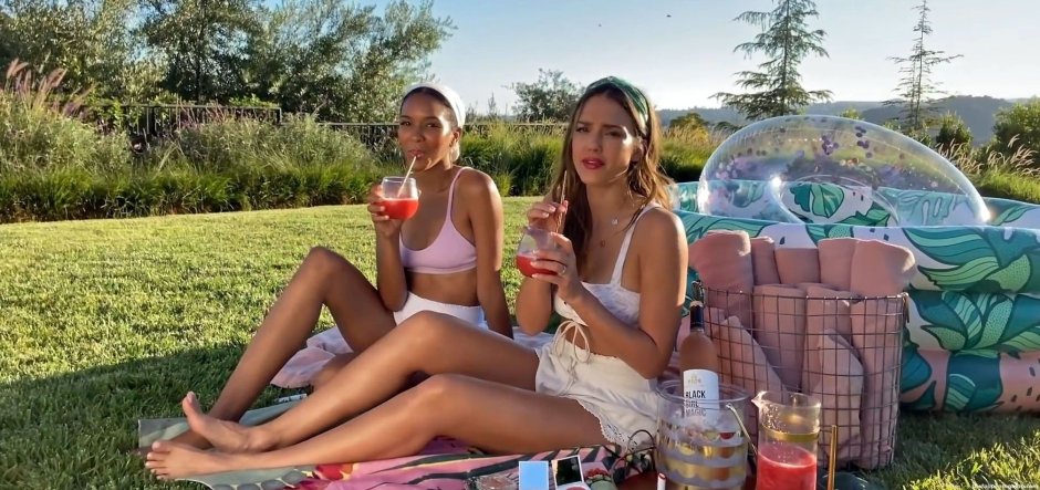 Jessica Alba Hand of the killer naked