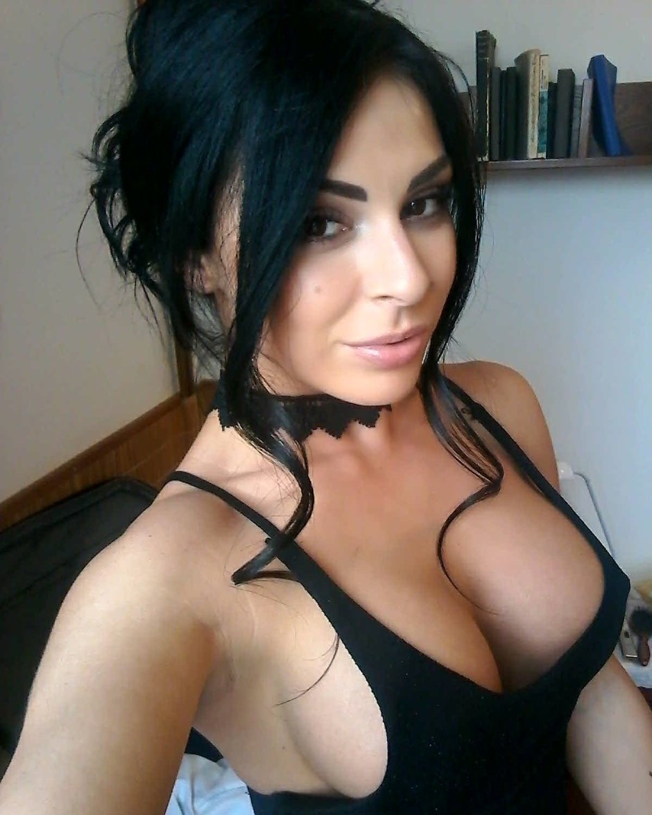 Singer Inna Bikini 2020