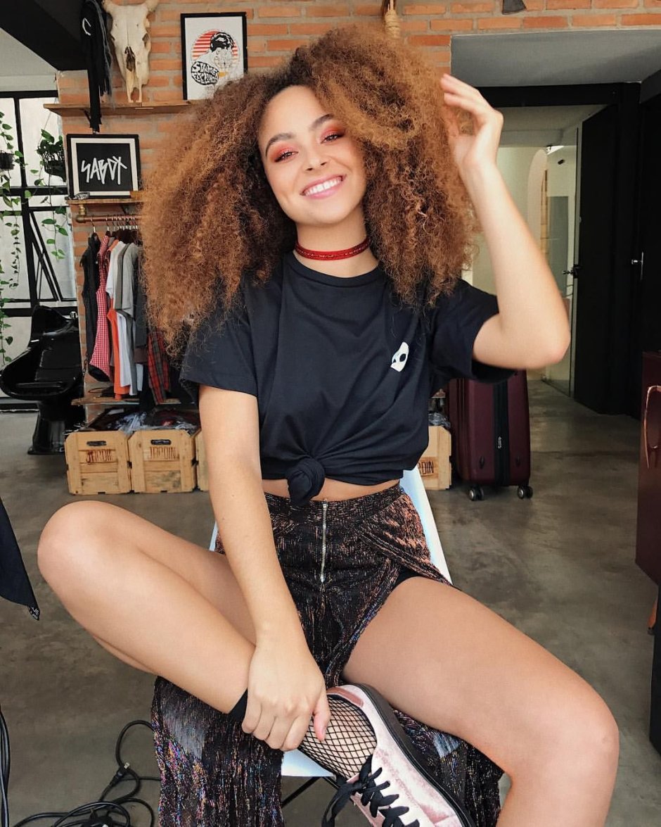Curly girls rub