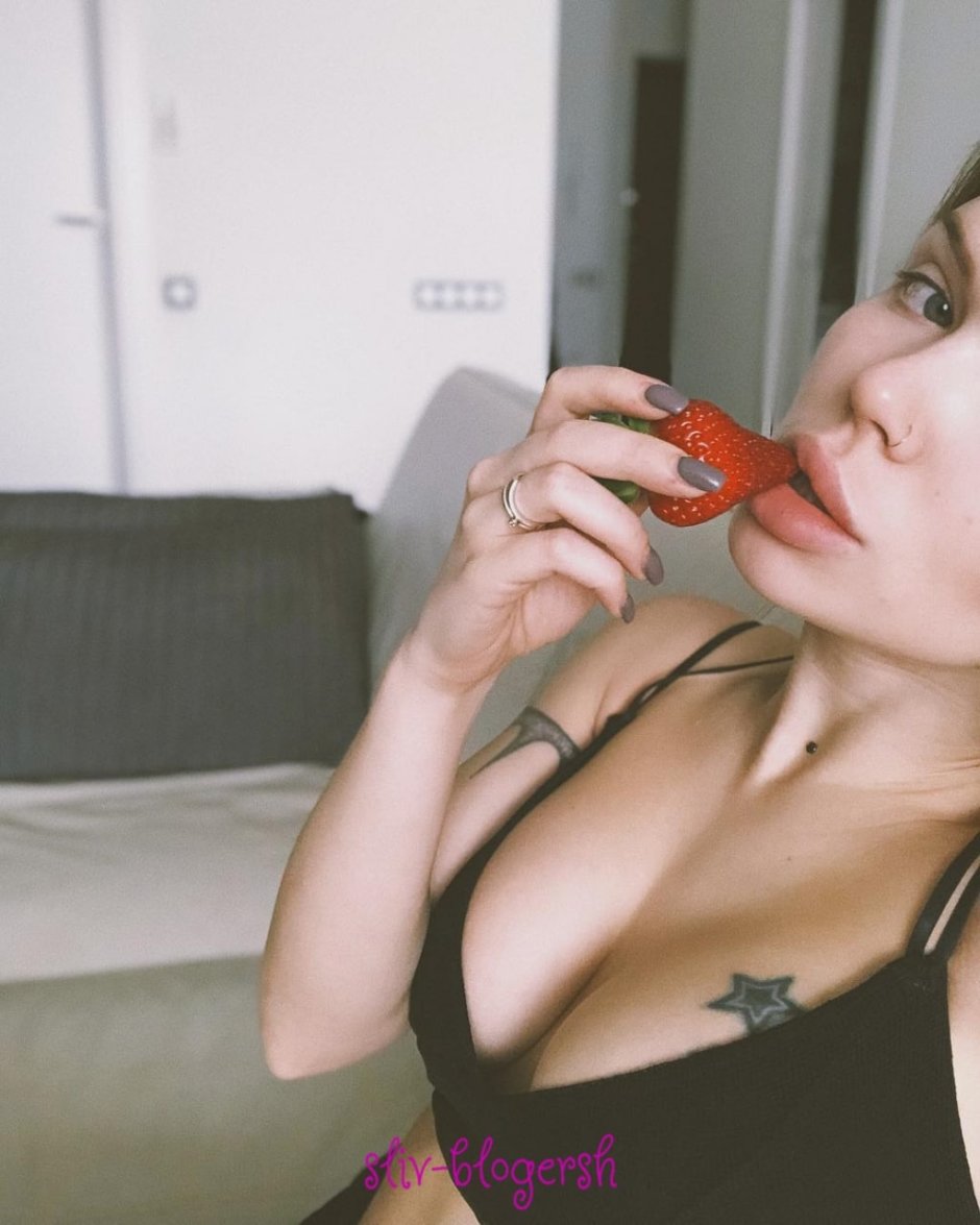 Stasyq jeanne Pavlova naked