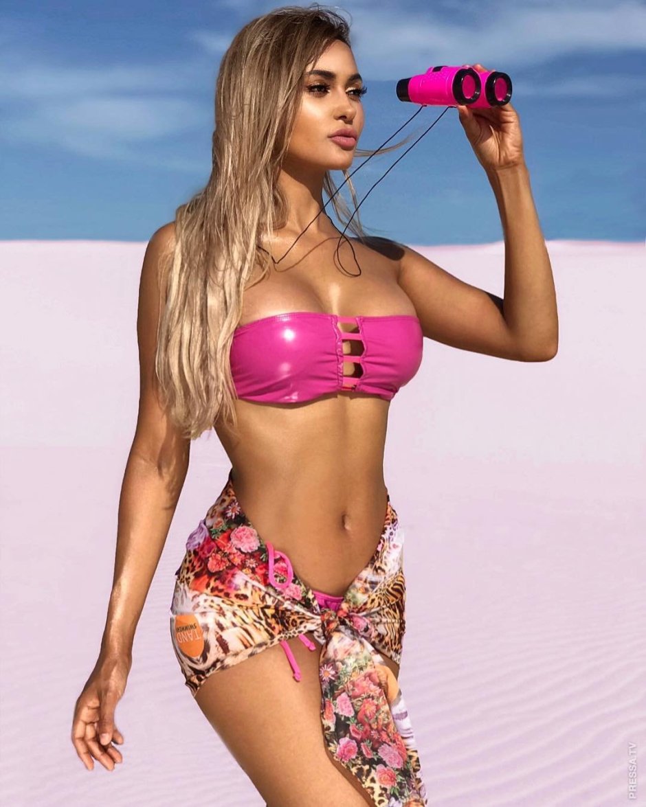 Marona Tanner breast