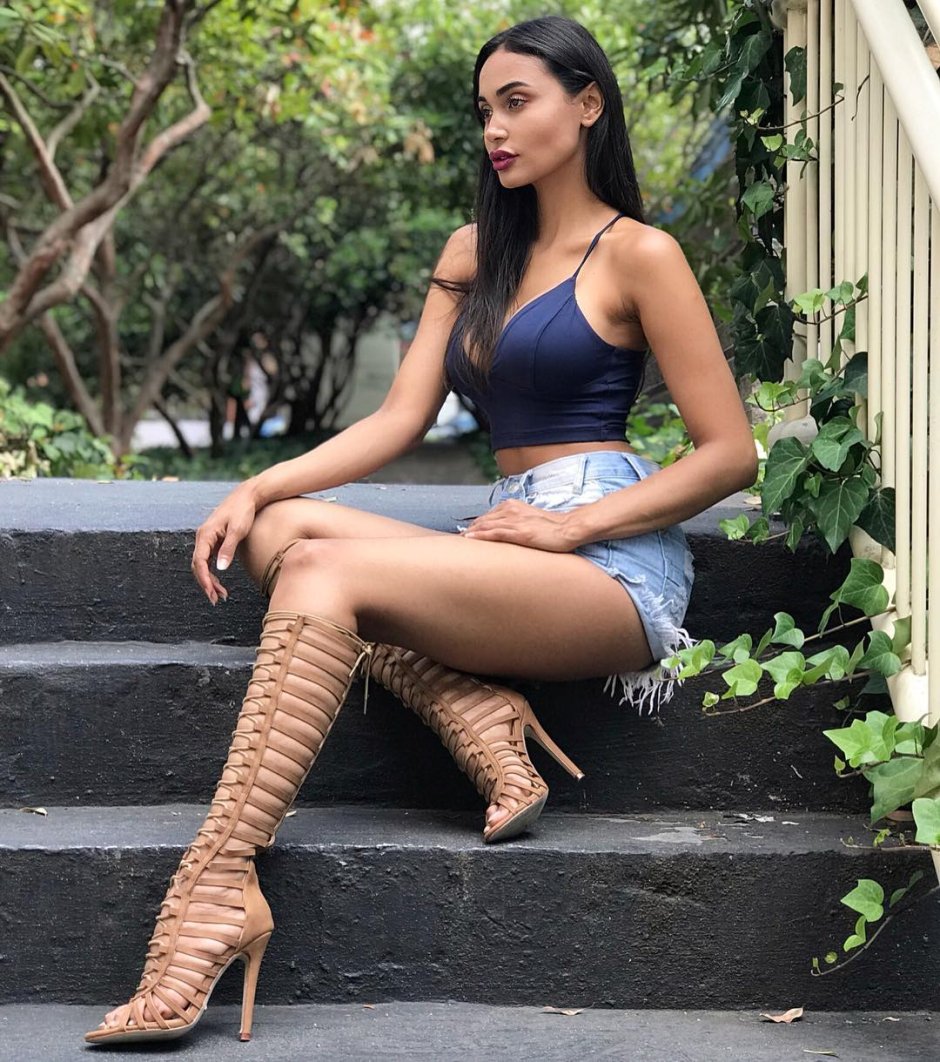 Marona Tanner breast