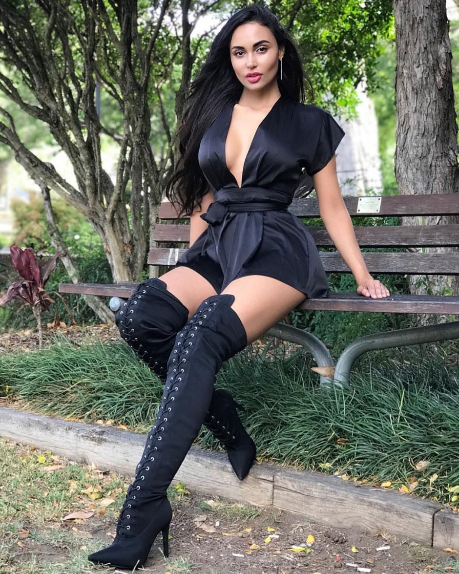 Marona Tanner in the dress