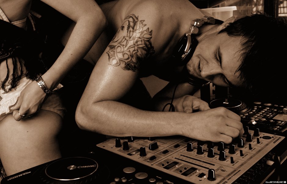 DJ affect