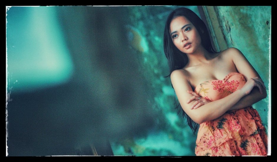 Naked model Indonesian