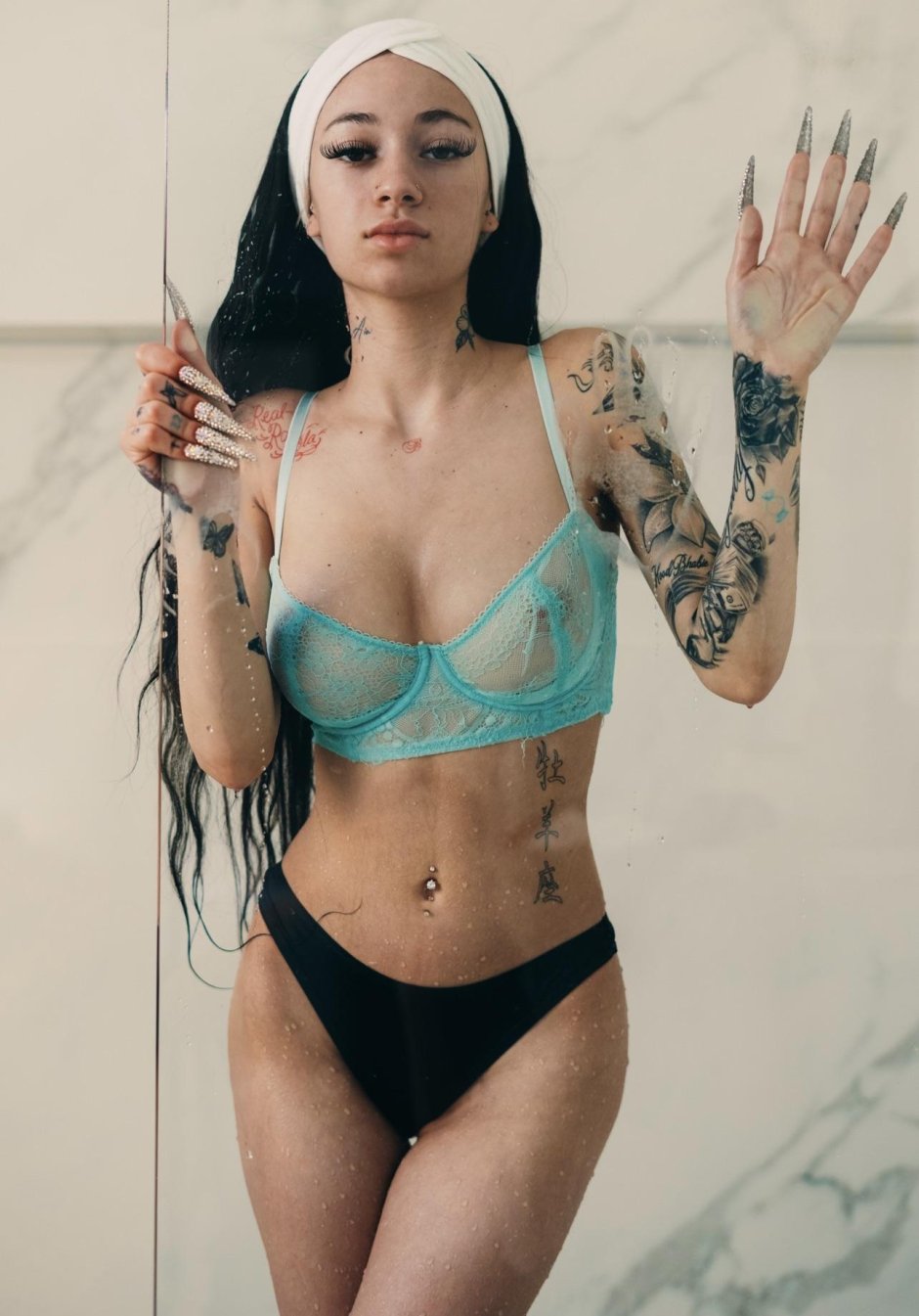Bhad Bhabie waist