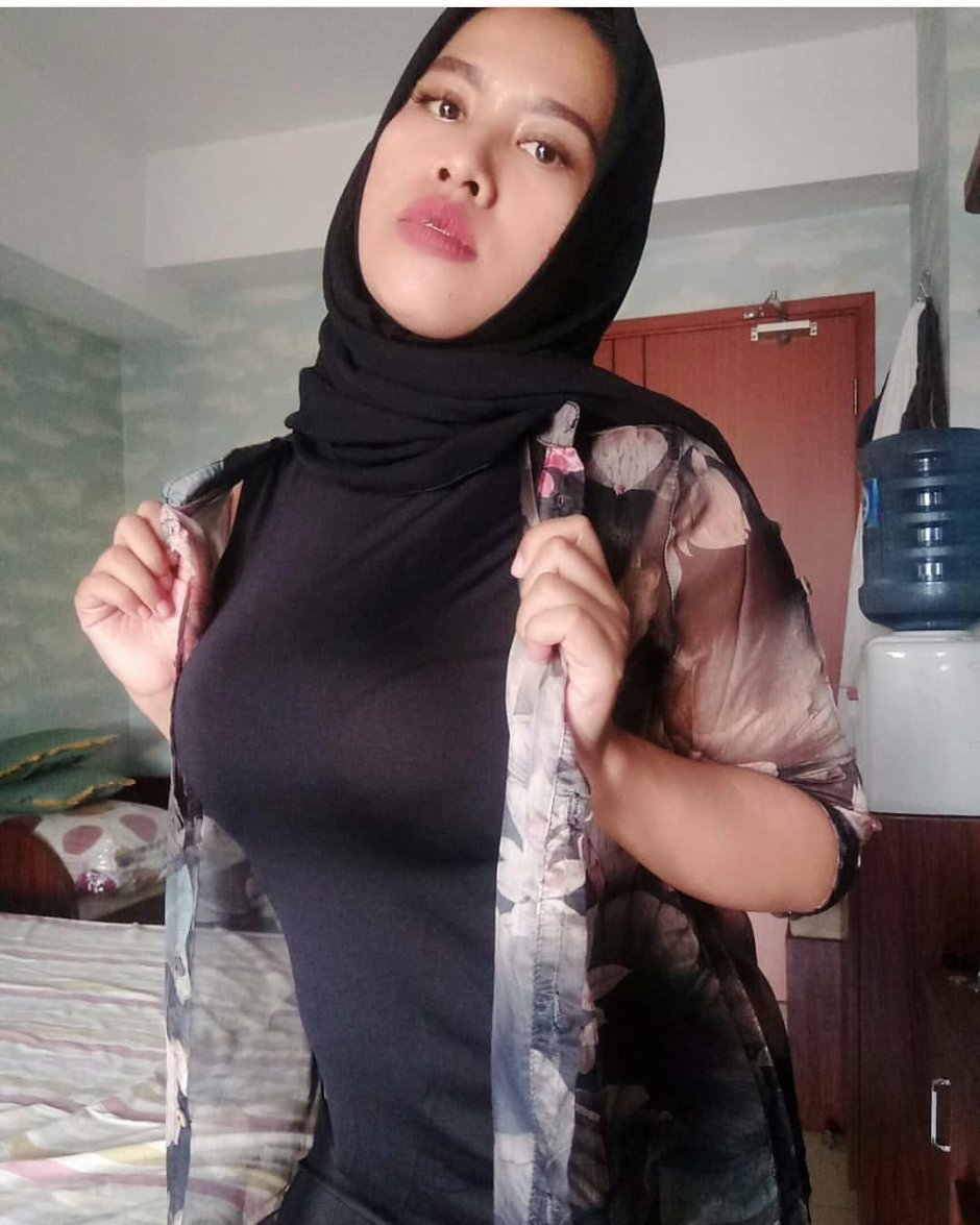Cewek Jilbab Bugil Hot