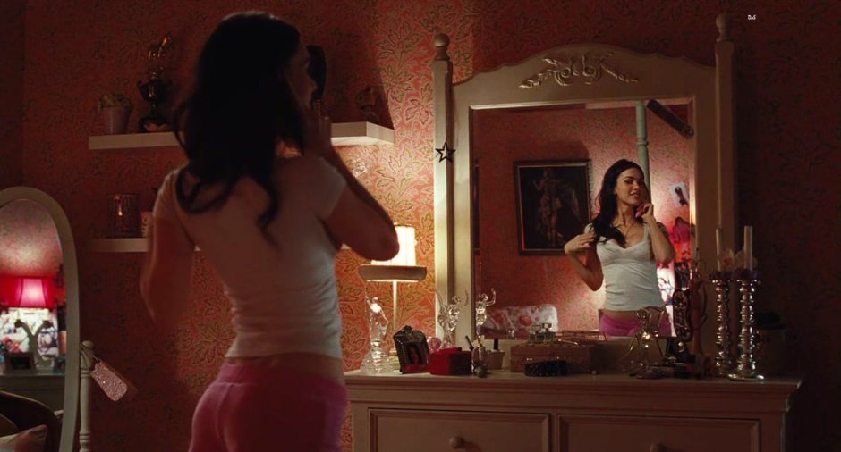 Megan Fox in the film Jennifer's body by the mirror