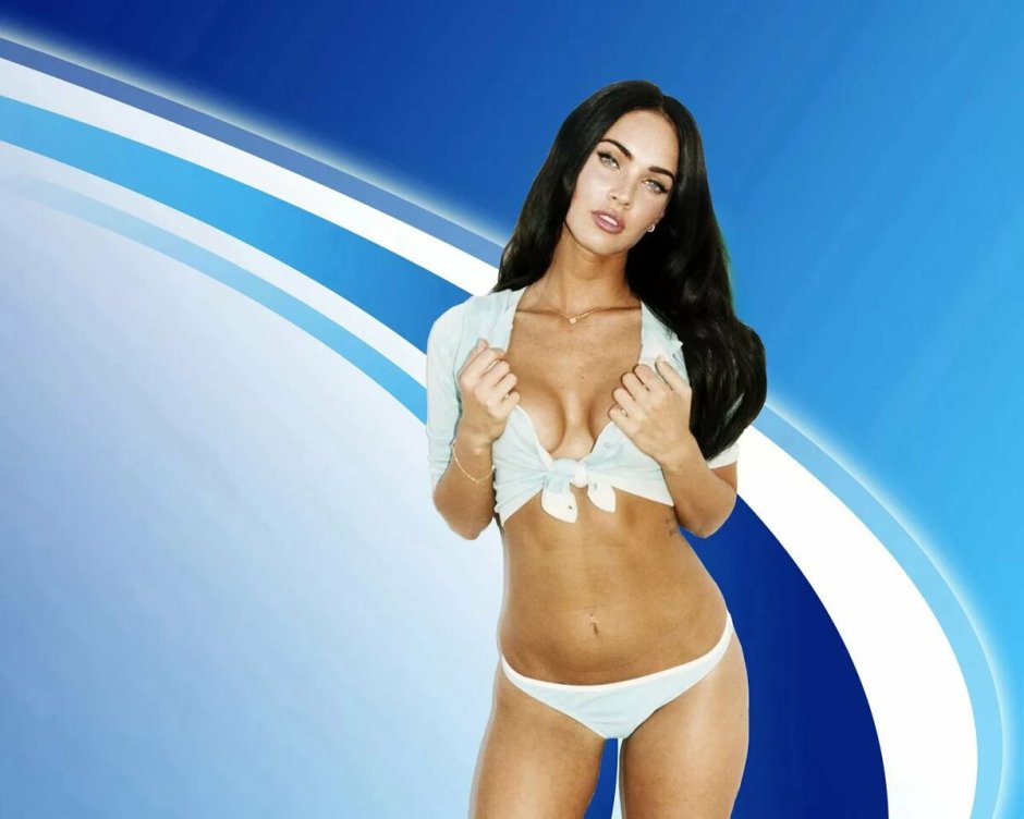Megan Fox Supergirl