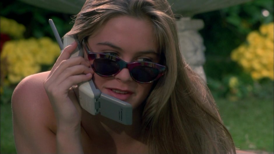 Alicia Silverstone in Bikini