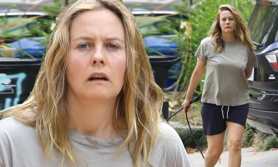 Alicia Silverstone is hot