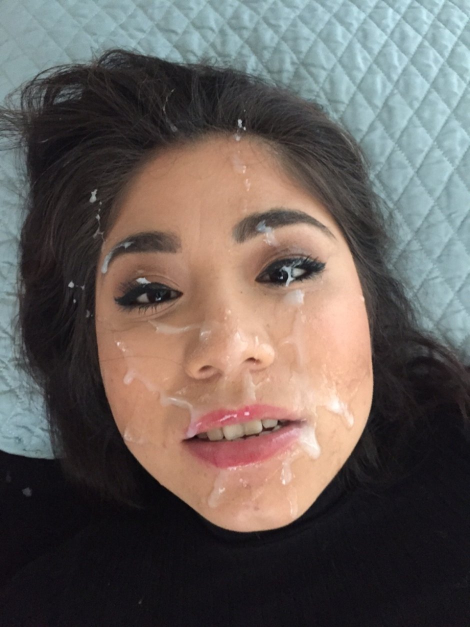 Cum on small chest