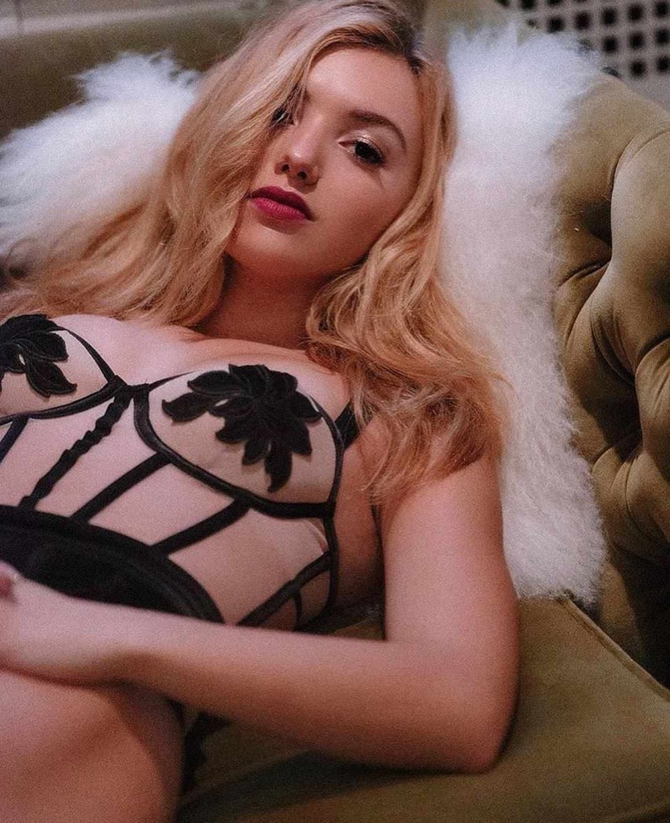 Peyton sheet actress naked