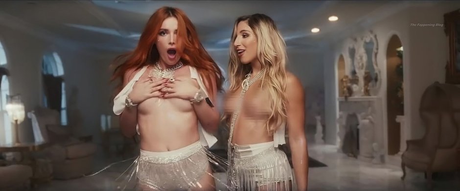 Erotic Bella Thorn