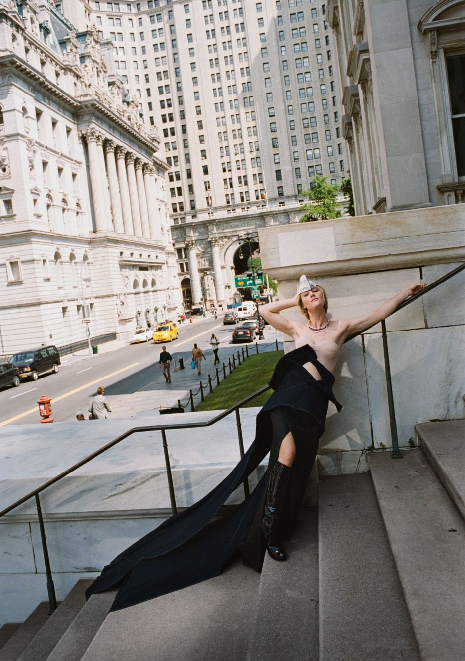 Mackenzie Davis Paparazzi