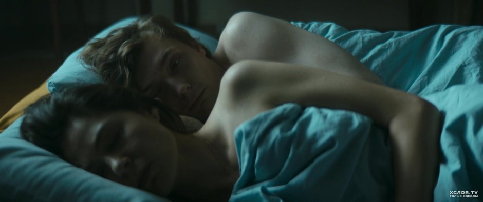 Elena Lyadova Leviathan bed